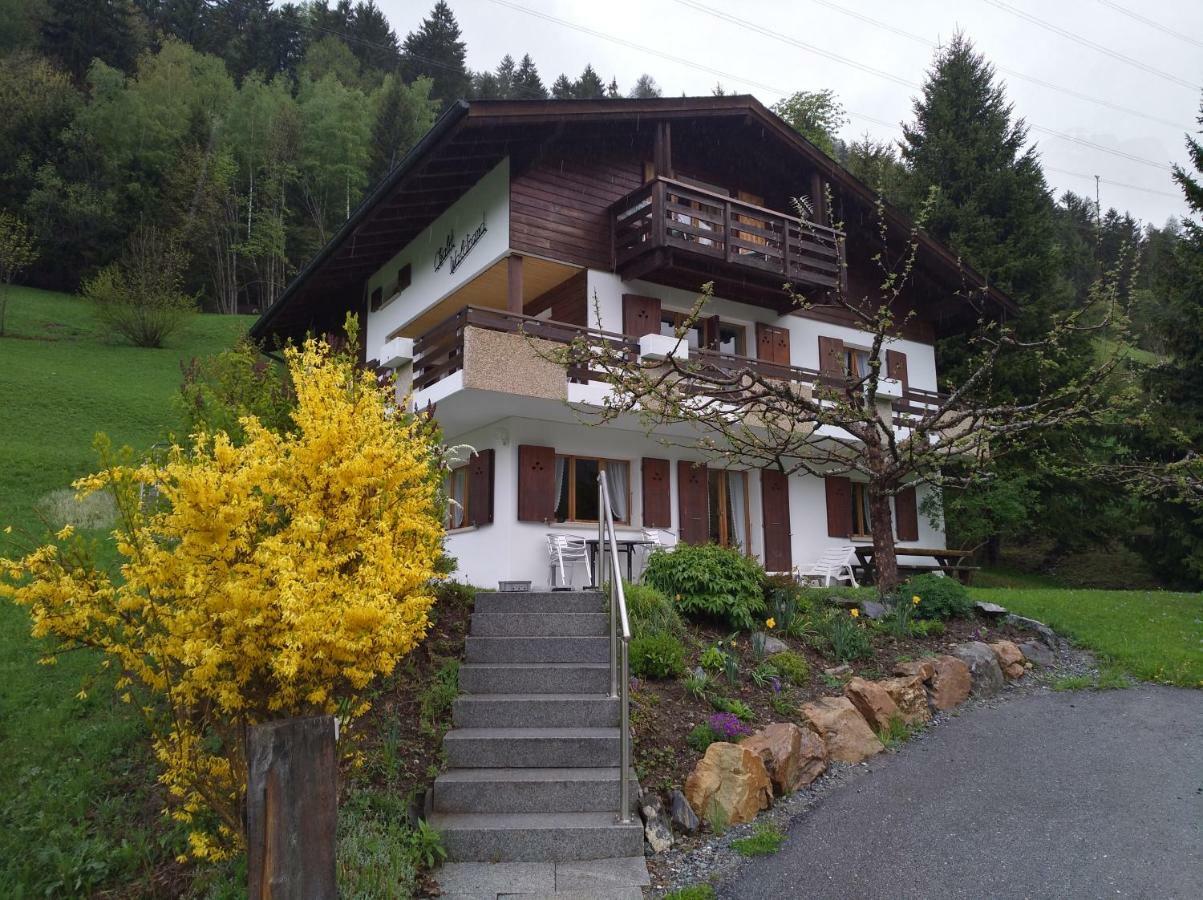 Chalet Waldrand Inden المظهر الخارجي الصورة